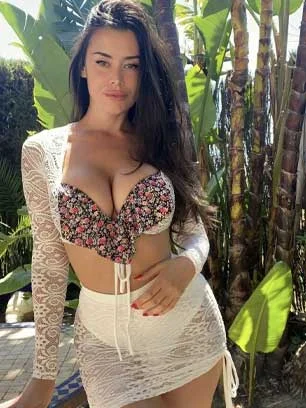 Female Escorts in anand-vihar